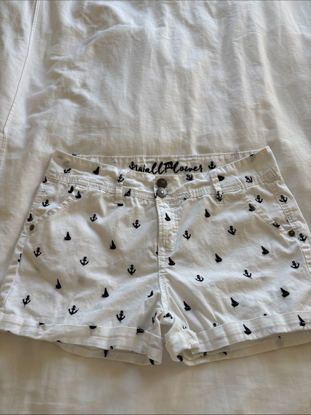 Wallflower White Anchor & Sailboat Print Jean Shorts
